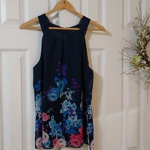 Navy blue sleeveless top, ideal for summer